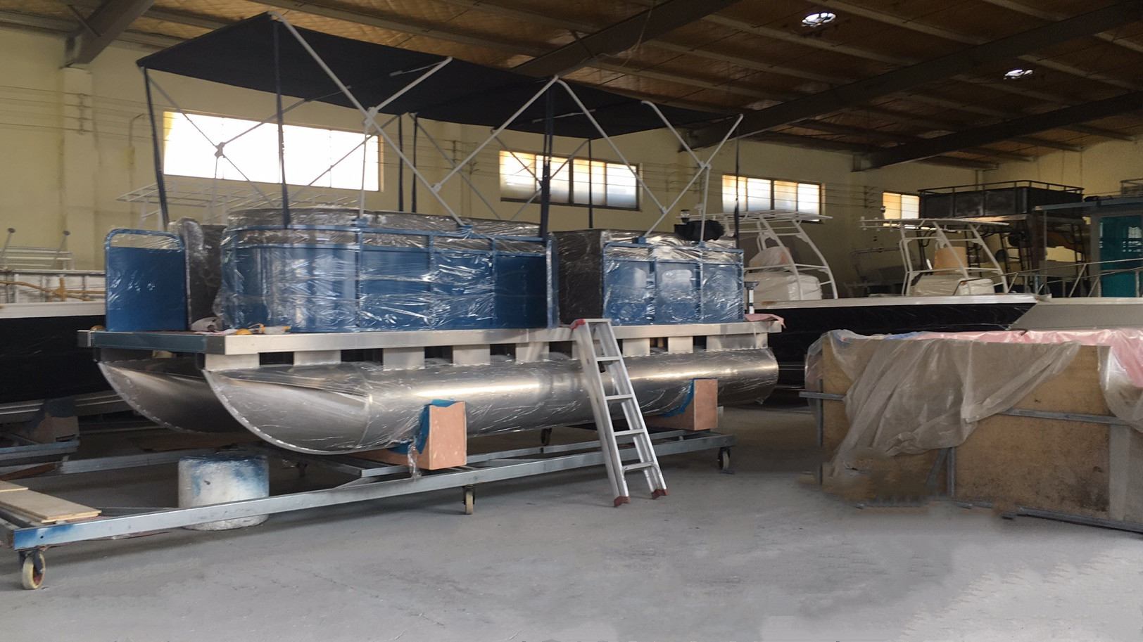 铝制浮桥船山根游艇厂_副本(2)